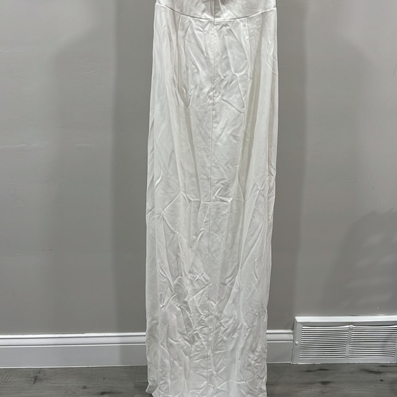 AMANDA UPRICHARD X REVOLVE Zahara Gown in White - Picture 9 of 10